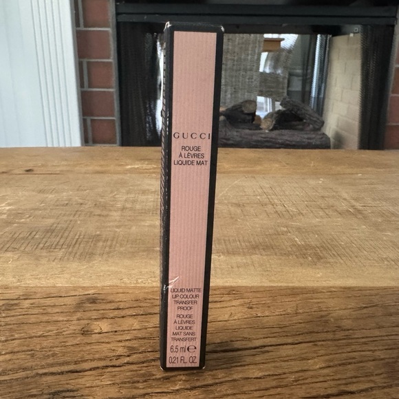 Gucci Transfer-Proof Matte Liquid Lipstick~SOLD OUT~Goldie Red (25)💋NEW IN BOX - Picture 5 of 10